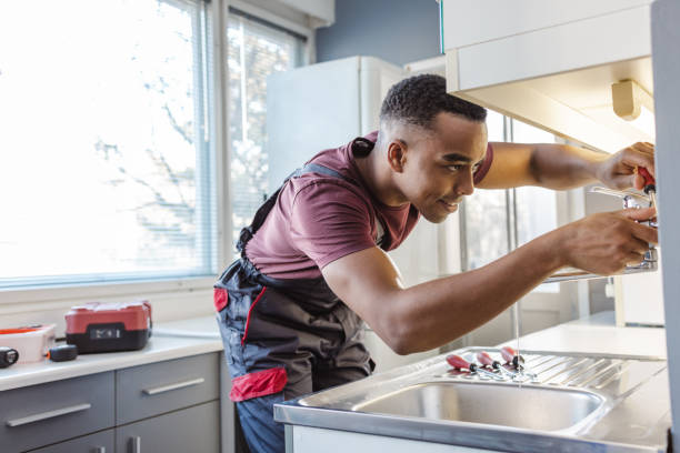 Best Faucet Repair  in Hustisford, WI